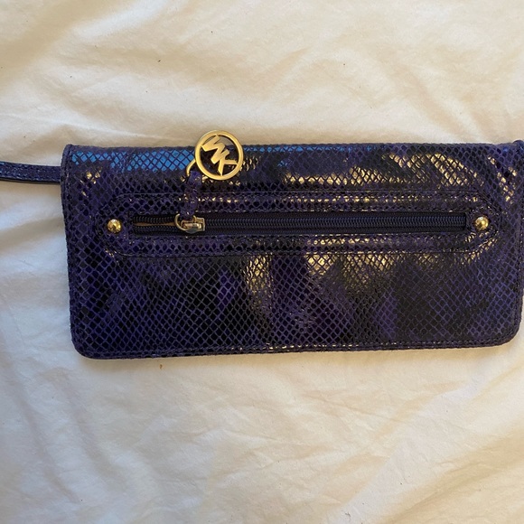 Michael Kors Snakeskin Clutch - Picture 1 of 5